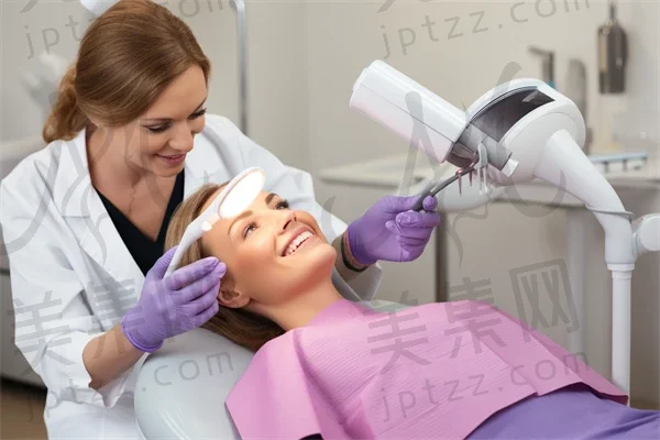 佛山牙齿美白费用是多少？2025年牙齿美白价格一览，重点解析牙齿美白的费用及洁牙价格。