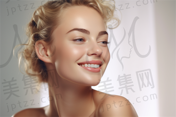 注射隆胸的材料有哪些？了解不同类型的隆胸注射材料及其特点